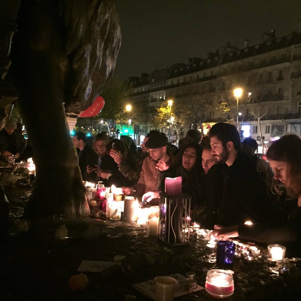 Paris 14/11/2015 : SYRIENS ET FRANÇAIS UNIS ET SOLIDAIRES FACE AU TERRORISME