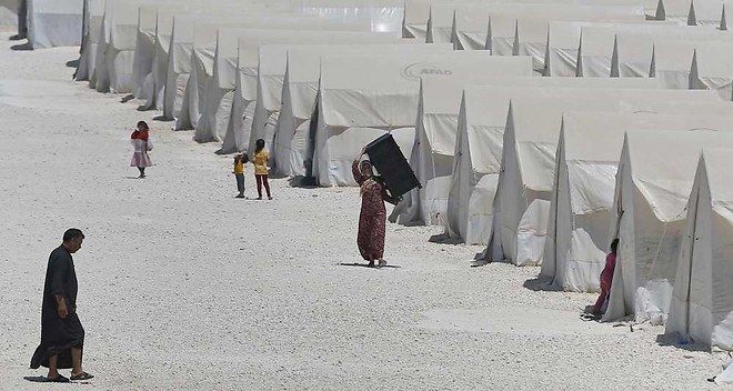 Depuis conflit 2011, 11 millions Syriens déplacés 3,8 millions fui pays. La Turquie aujourd’hui principale destination 1,59 million réfugiés (photo : camp Suruc)