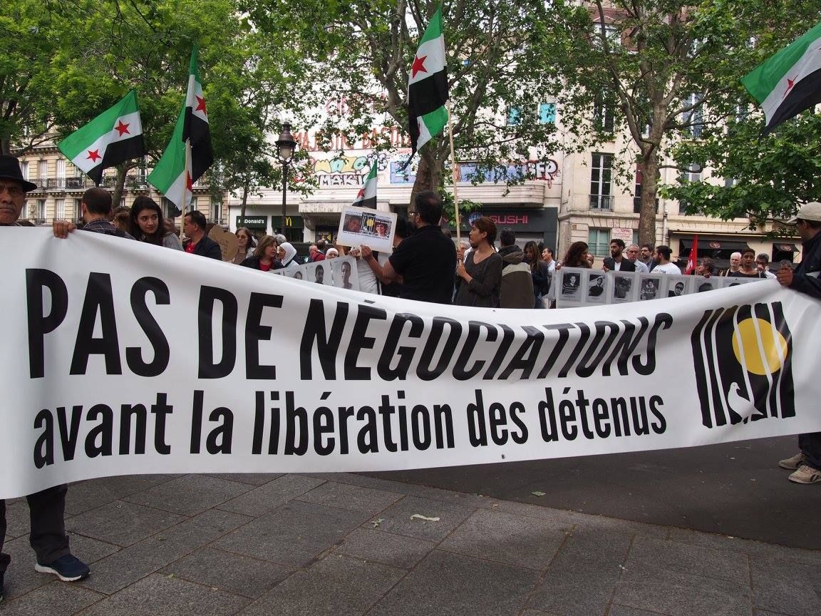 PARIS 11/06/2016 : "Manifestation " LES DÉTENUS D’ABORD / المعتقلون أولا"