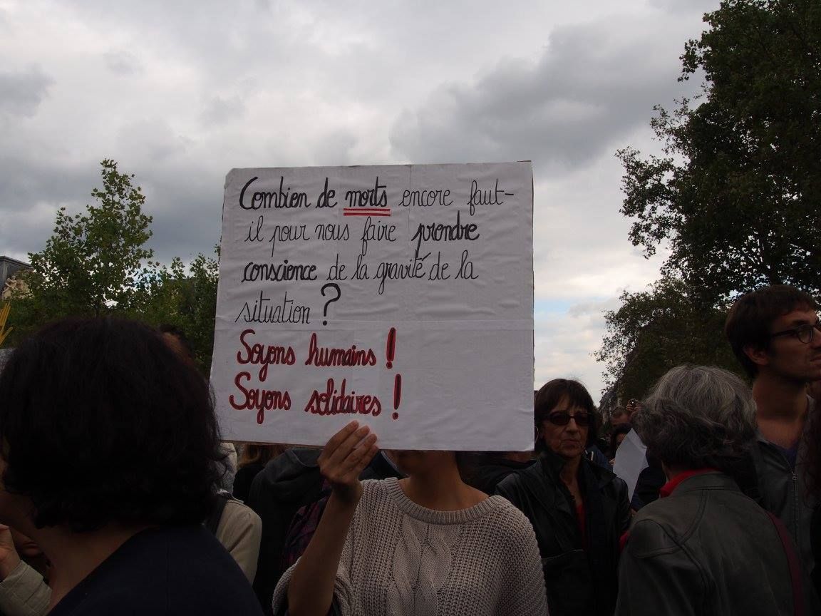 Paris 05/09/2015 : Rassemblement #PasEnNotreNom #Réfugiés #RefugeesDignity #OpenEurope