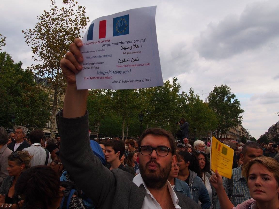 Paris 05/09/2015 : Rassemblement #PasEnNotreNom #Réfugiés #RefugeesDignity #OpenEurope