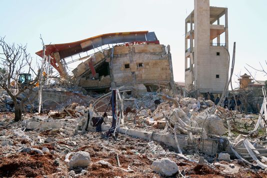 Hôpital de MSF bombardé en Syrie : « C’est une guerre à huis clos où l’on massacre les gens » - Par Hélène Sallon