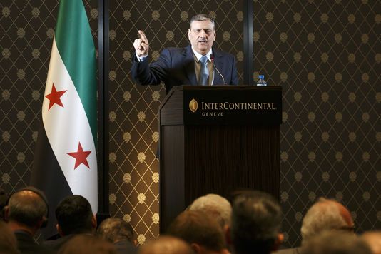 Riyad Hijab, coordinateur du Haut comité des négociations (HCN) syriennes, lors d'une conférence de presse à Genève le 19 avril 2016.