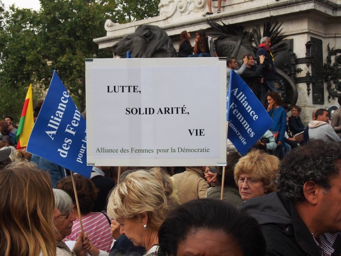 Paris 05/09/2015 : Rassemblement #PasEnNotreNom #Réfugiés #RefugeesDignity #OpenEurope