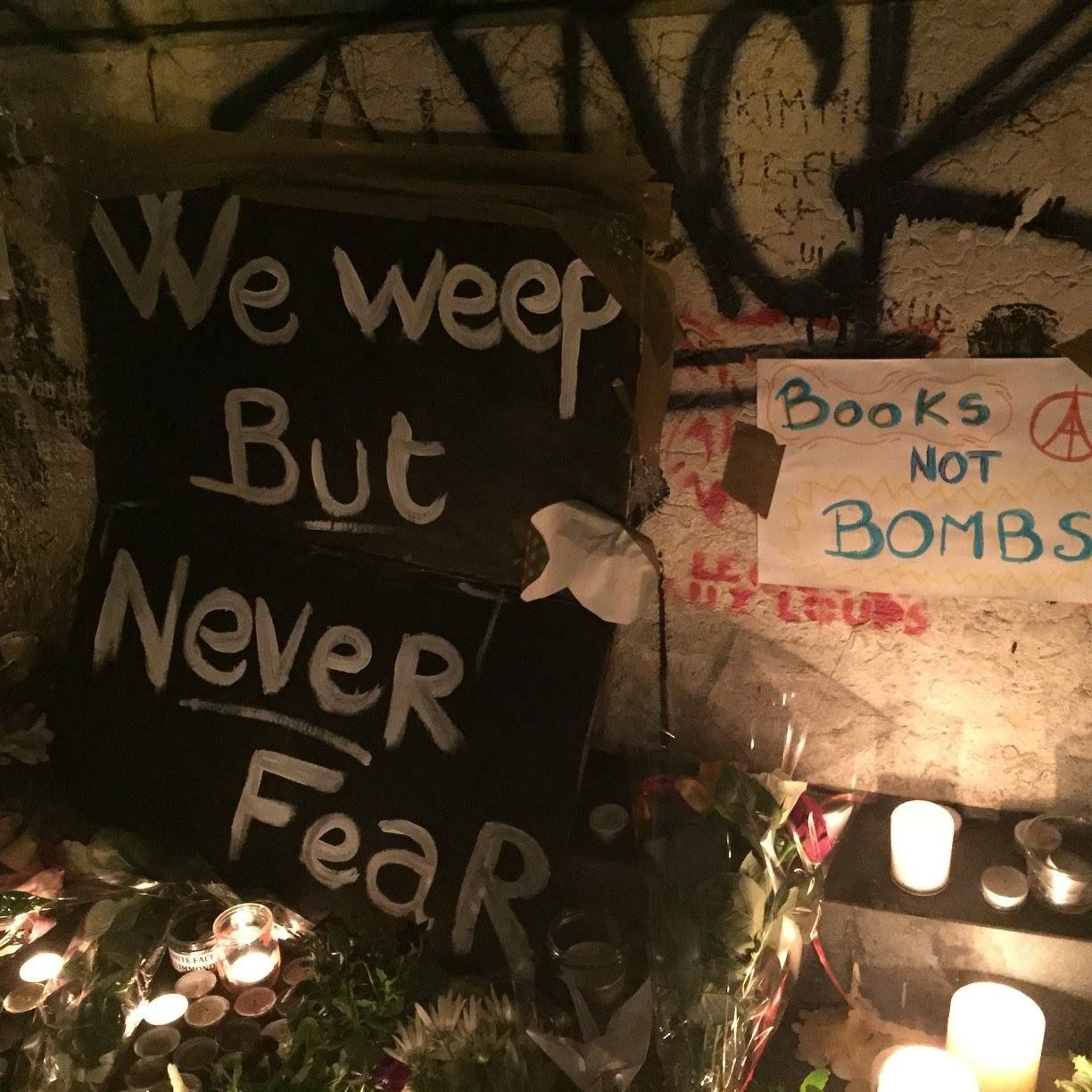 Paris 14/11/2015 : SYRIENS ET FRANÇAIS UNIS ET SOLIDAIRES FACE AU TERRORISME