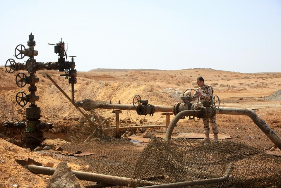 Un champ pétrolier  à Jazel, près de Palmyre, en mars 2015. Le régime syrien a repris la zone à l’Etat islamique. 