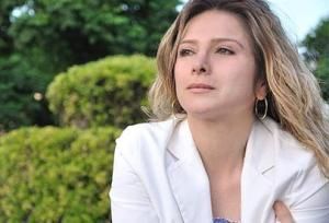 كاتبة سورية تفوز بجائزة الشجاعة الأدبية