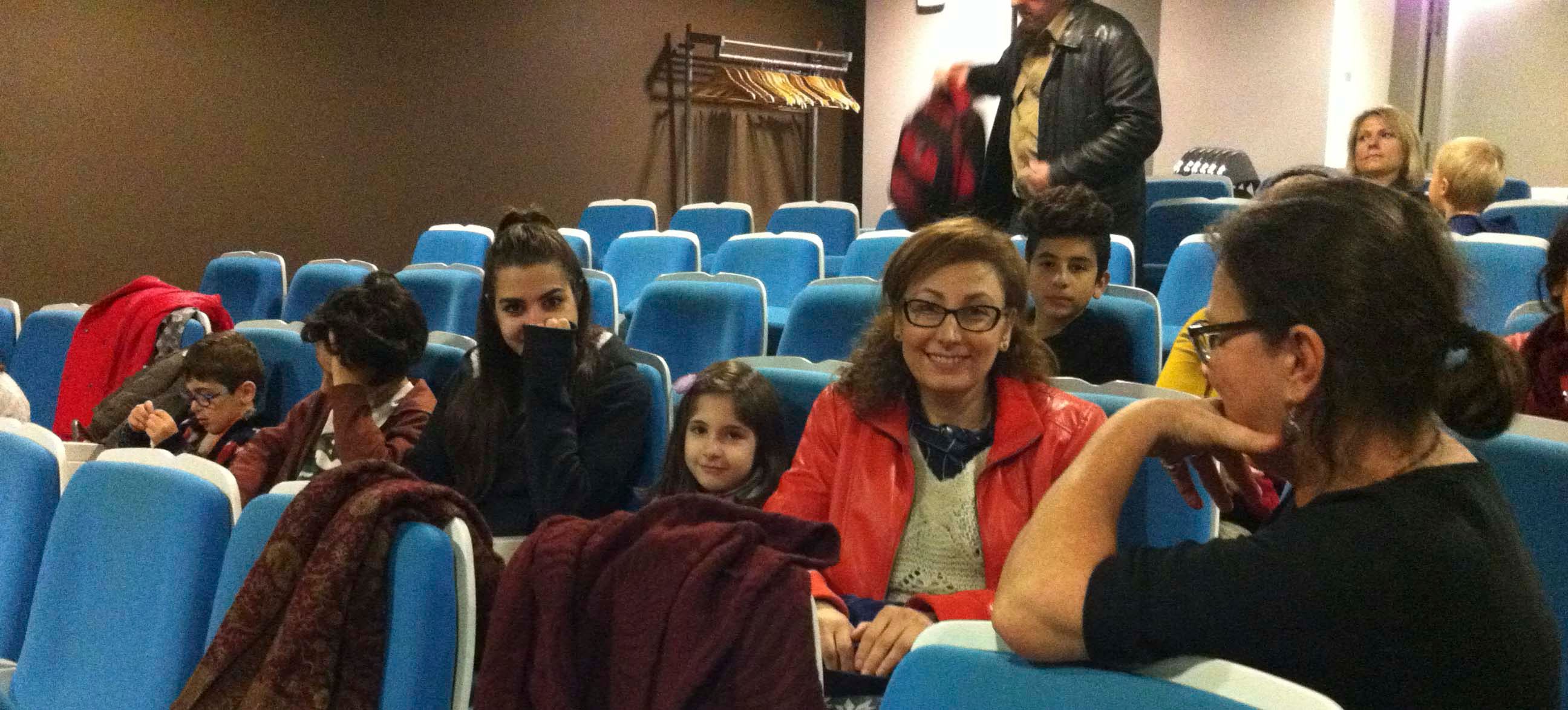 Paris 24/10/2015 : Abricot de la Ghouta "Visite de l'exposition "O!" au Pavillon de l'Eau et projection"