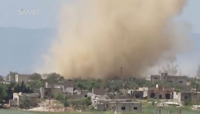 Frappe aérienne sur le village de Latamné, province de Hama, le 8 mai 2017.