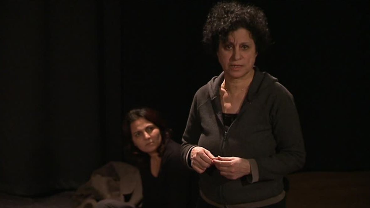 Extrait de "Des Syriennes hors des ténèbres", une pièce de théâtre jouée par des Syriennes qui ont vécu la guerre en Syrie - 4 mars 2017 / © France 3 LR
