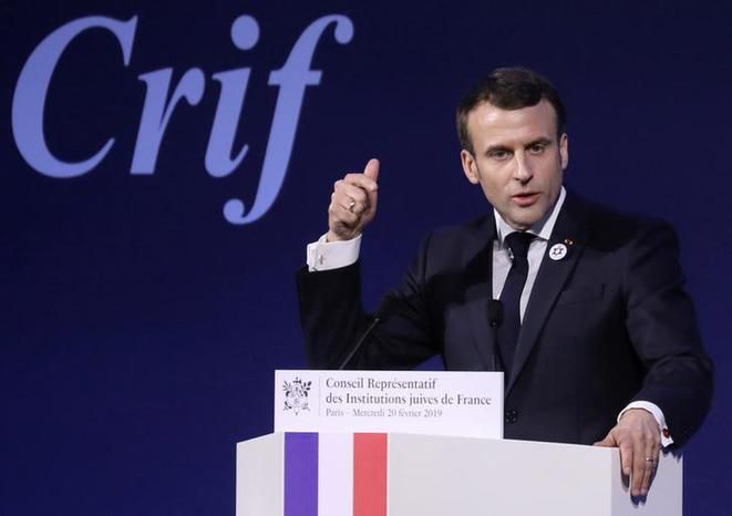 Emmanuel Macron prononce un discours au dîner du CRIF, le 21 février. © Mediapart Emmanuel Macron prononce un discours au dîner du CRIF, le 21 février. © Mediapart